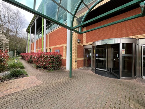 Footpath to the left of Holywell Conference Centre